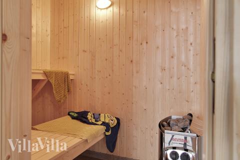 Träumen Sie von Sommer in der schöne Sauna und fühlen Sie vollkommen Wohlbefinden. 