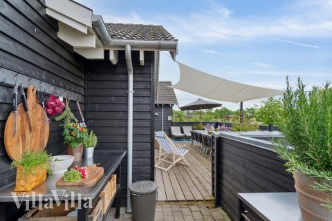 Das Luxusferienhaus Nr. 323 hat eine tolle Terrasse, die mit hochwertigen Gartenmöbeln für 16 Personen ausgestattet ist.