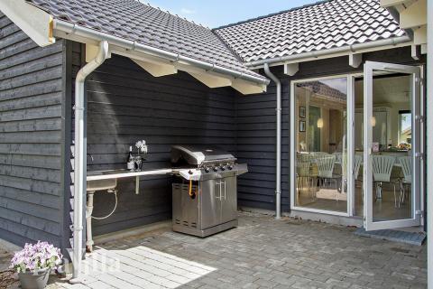 Das Luxusferienhaus Nr. 334 hat eine tolle Terrasse, die mit hochwertigen Gartenmöbeln für 16 Personen ausgestattet ist.