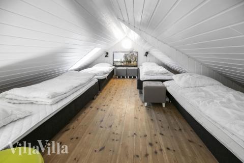 Einige der 20 Schlafgelegenheiten befinden sich im Luxusferienhaus Nr. 332 auf dem ausgebauten Dachboden