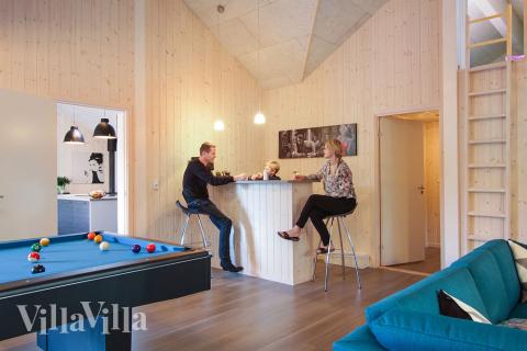 Das Ferienhaus 335 ist mit eigener Bar ausgestattet