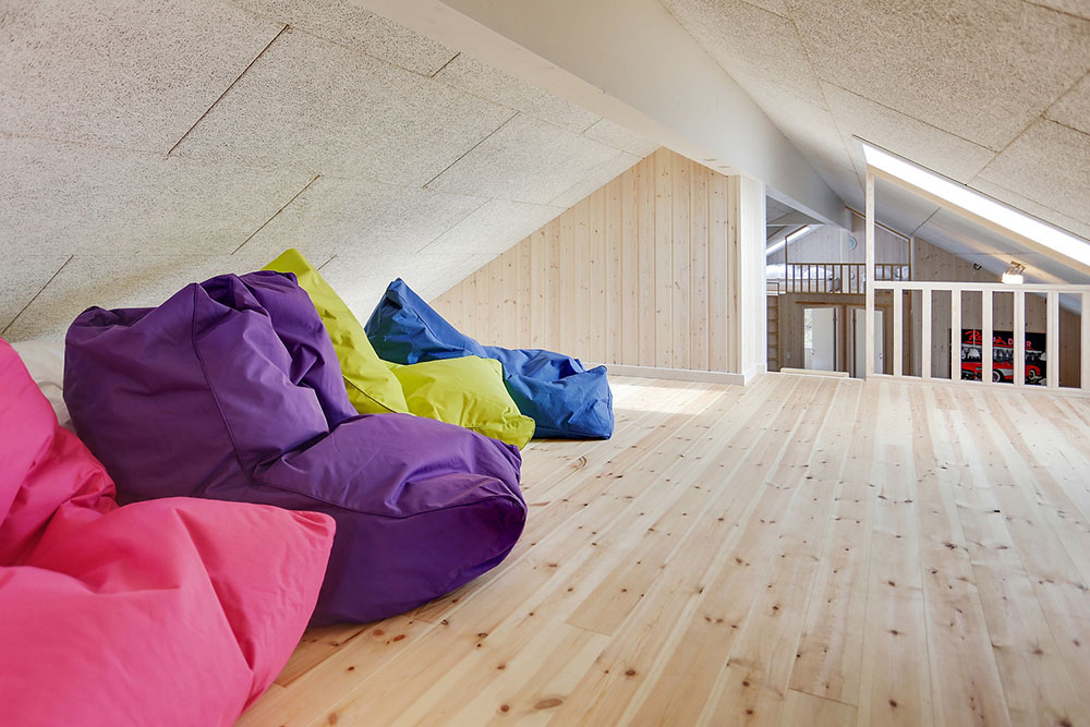 Einige der 22 Schlafgelegenheiten befinden sich im Luxusferienhaus Nr. 340 auf dem ausgebauten Dachboden