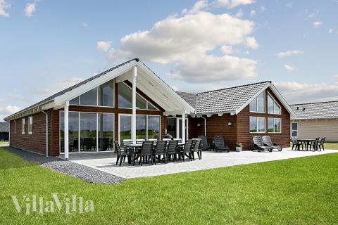 Das Luxusferienhaus Nr. 344 hat eine tolle Terrasse, die mit hochwertigen Gartenmöbeln für 16 Personen ausgestattet ist.