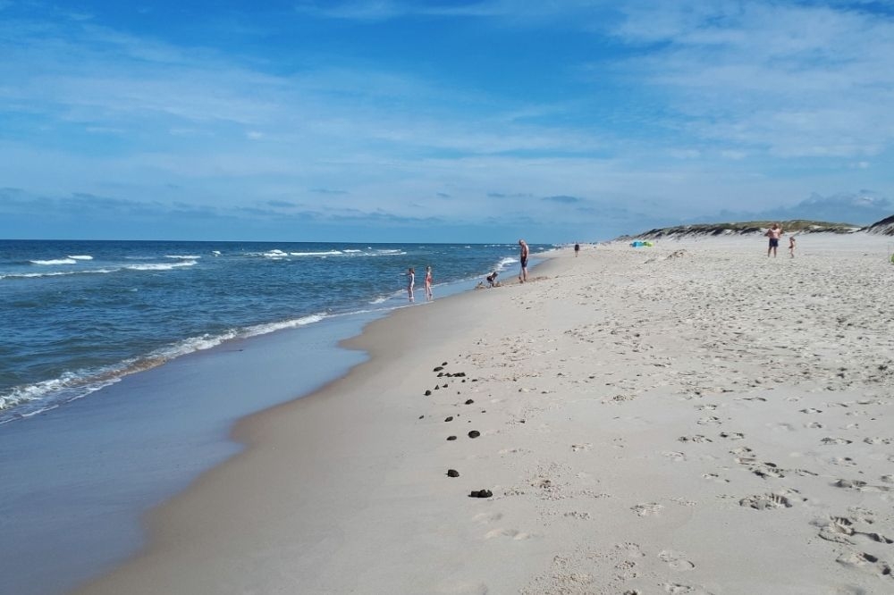 Der herrliche Strand in der Nähe von Luxusferienhaus Nr. 348 bei Westjütland.