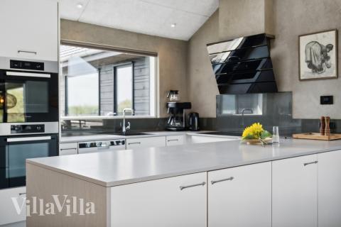 Die Küche im Luxusferienhaus Nr. 348 ist gut eingerichtet.