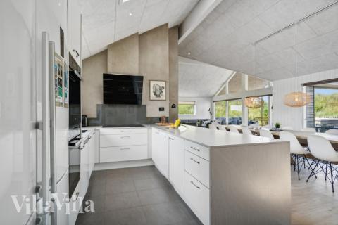 Die Küche in dem Luxusferienhaus Nr. 348 ist so gut ausgestattet, dass man problemlos Mahlzeiten für 20 Personen zubereiten kann.