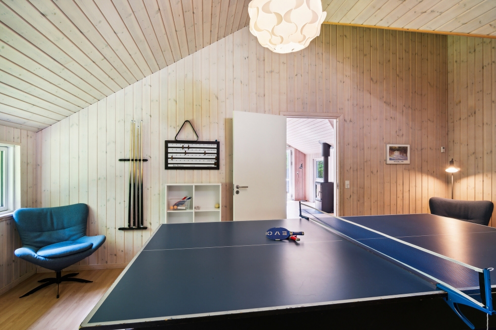 Neben den vielen schönen Stunden, die man im Poolbereich des Hauses verbringen kann, bietet das Luxusferienhaus 352 auch Spielevergnügen bei Billard/Tischtennis und Darts