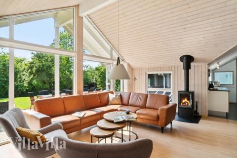 Die Couchecke im Luxusferienhaus Nr. 352 in Nordseeland.