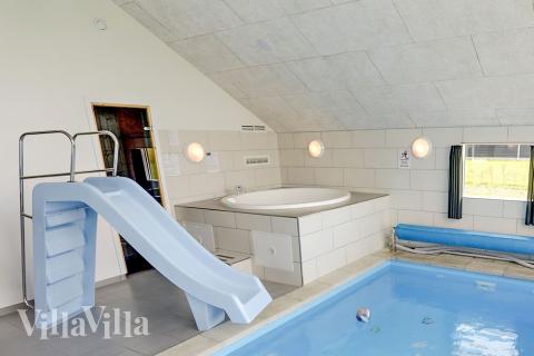 Genießen Sie den warmen Whirlpool im Luxusferienhaus Nr. 353 in Fünen und seine Inseln