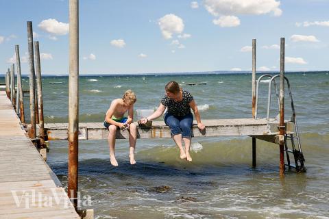 Neben den vielen schönen Stunden, die man im Poolbereich des Hauses verbringen kann, bietet das Luxusferienhaus 353 auch zahlreiche Freizeitangebote im Freien