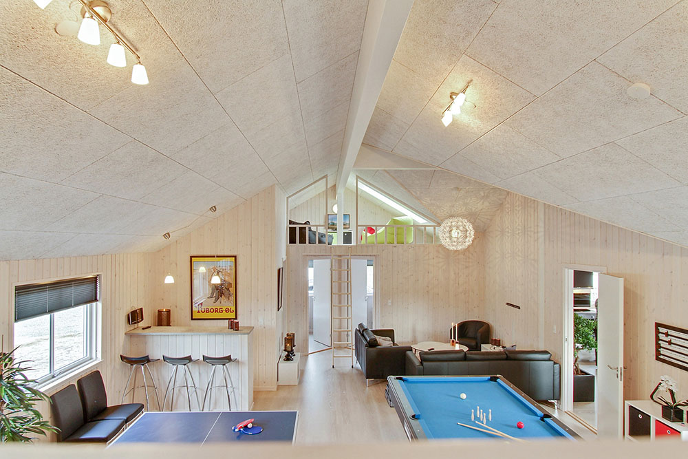 Das Luxusferienhaus 356 für 20 Personen hat einen großen Aktivitätsraum mit u. a. Billard und Darts