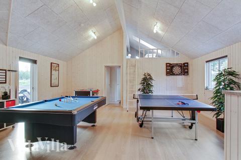 Aktivitätsraum im Luxusferienhaus Nr. 356 mit 8 Schlafzimmern und Platz für 20 Gäste.