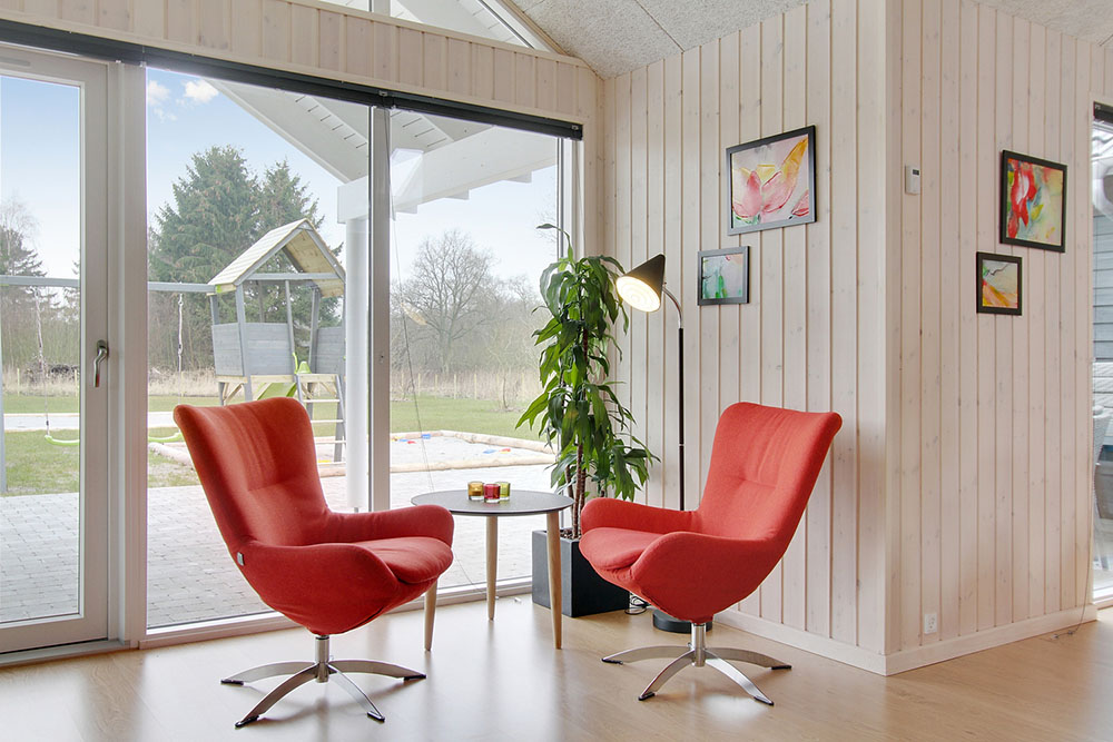 Aufenthaltsraum mit Platz für 18 im Luxusferienhaus Nr. 358.
