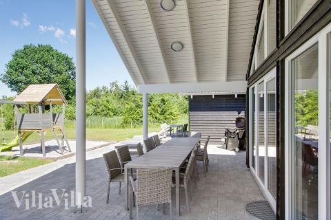 Das Luxusferienhaus Nr. 358 hat eine tolle Terrasse, die mit hochwertigen Gartenmöbeln für 18 Personen ausgestattet ist.