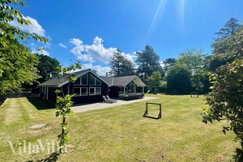Neben den vielen schönen Stunden, die man im Poolbereich des Hauses verbringen kann, bietet das Luxusferienhaus 361 auch zahlreiche Freizeitangebote im Freien