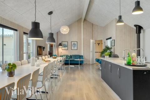 Aufenthaltsraum mit Platz für 24 im Luxusferienhaus Nr. 362.