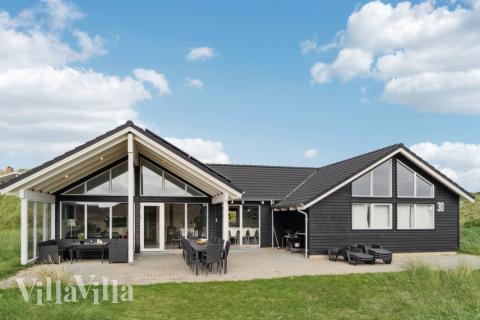 Das Luxusferienhaus Nr. 363 hat eine tolle Terrasse, die mit hochwertigen Gartenmöbeln für 20 Personen ausgestattet ist.