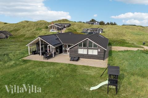 Dieses schöne Poolhaus Nr. 363 mit Platz für 20 Personen liegt in Westjütland