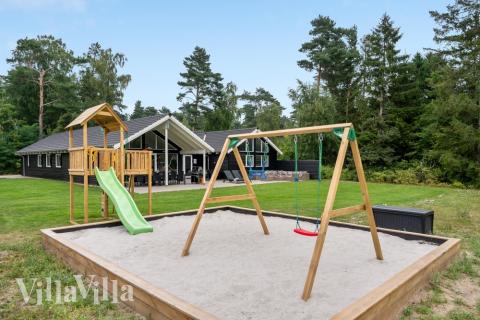 Dieses schöne Poolhaus Nr. 365 mit Platz für 20 Personen liegt in Nordseeland