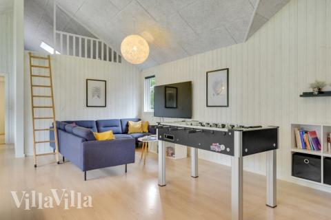 Aktivitätsraum im Luxusferienhaus Nr. 365 mit 8 Schlafzimmern und Platz für 20 Gäste.