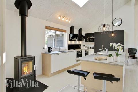 Die Küche in dem Luxusferienhaus Nr. 370 ist so gut ausgestattet, dass man problemlos Mahlzeiten für 20 Personen zubereiten kann.