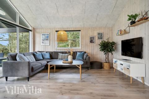 Die Couchecke im Luxusferienhaus Nr. 371 in Westjütland.