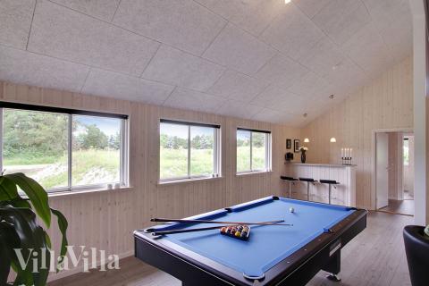 Aktivitätsraum im Luxusferienhaus Nr. 372 mit 7 Schlafzimmern und Platz für 18 Gäste.