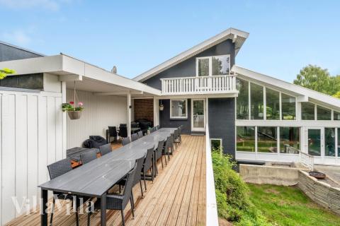 Das Luxusferienhaus Nr. 373 hat eine tolle Terrasse, die mit hochwertigen Gartenmöbeln für 20 Personen ausgestattet ist.