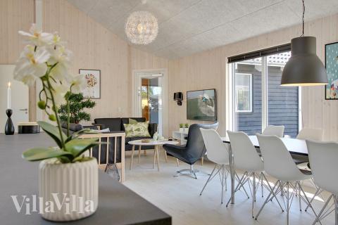 Aufenthaltsraum mit Platz für 22 im Luxusferienhaus Nr. 374.