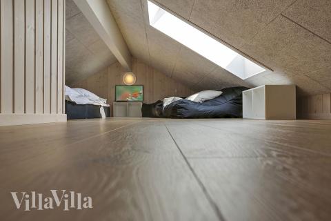 Einige der 18 Schlafgelegenheiten befinden sich im Luxusferienhaus Nr. 377 auf dem ausgebauten Dachboden