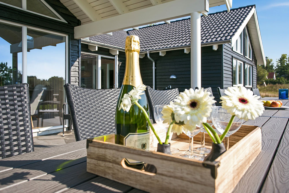 Das Luxusferienhaus Nr. 377 hat eine tolle Terrasse, die mit hochwertigen Gartenmöbeln für 18 Personen ausgestattet ist.