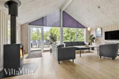 Die Couchecke im Luxusferienhaus Nr. 380 in Ostjütland.