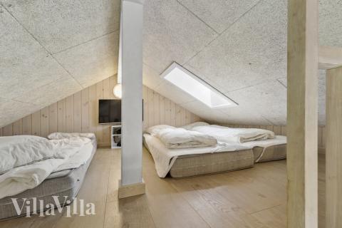 Einige der 14 Schlafgelegenheiten befinden sich im Luxusferienhaus Nr. 380 auf dem ausgebauten Dachboden