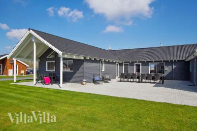 Dieses schöne Poolhaus Nr. 703 mit Platz für 20 Personen liegt in Deutschland