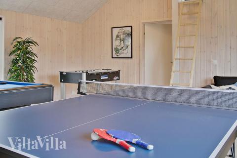 Aktivitätsraum im Luxusferienhaus Nr. 703 mit 8 Schlafzimmern und Platz für 20 Gäste.