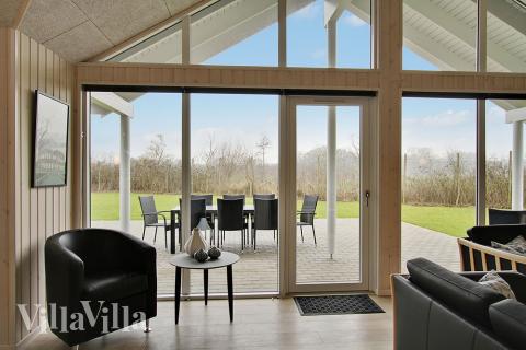 Der Aufenthaltsraum bietet Platz für 16 Personen, wenn ihr das Ferienhaus 709 in Deutschland besucht.