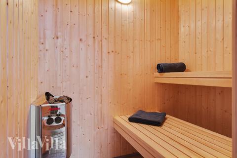 Genießen Sie die heiße Sauna im Luxusferienhaus Nr. 709 für 16 Personen