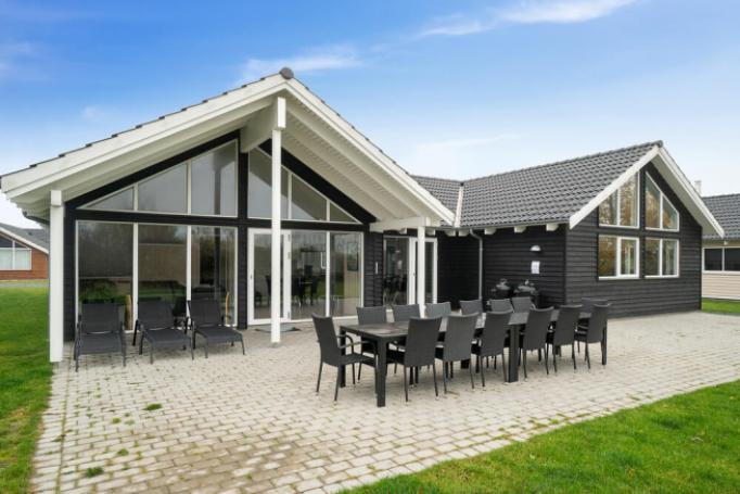 Dieses schöne Poolhaus Nr. 709 mit Platz für 16 Personen liegt in Deutschland
