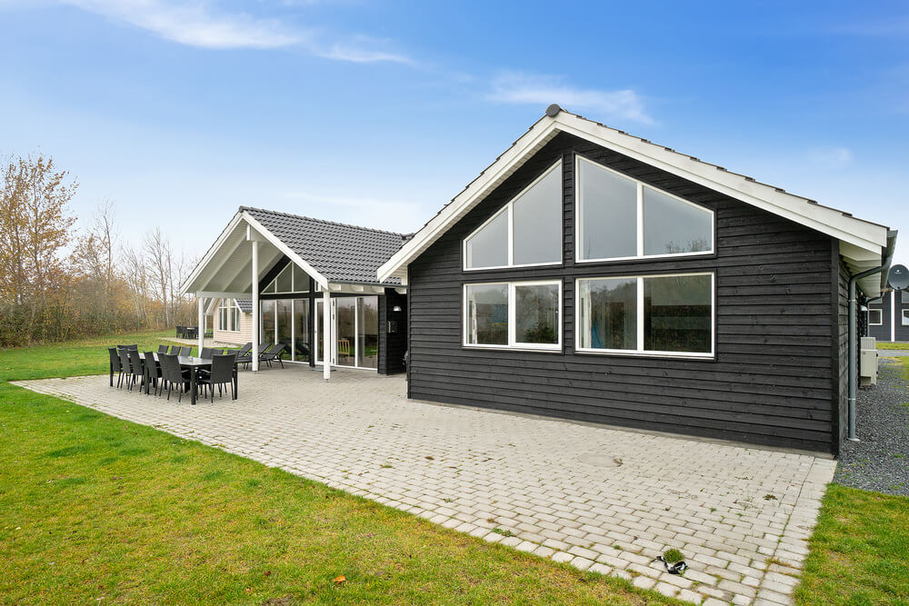 Das Luxusferienhaus Nr. 709 hat eine tolle Terrasse, die mit hochwertigen Gartenmöbeln für 16 Personen ausgestattet ist.