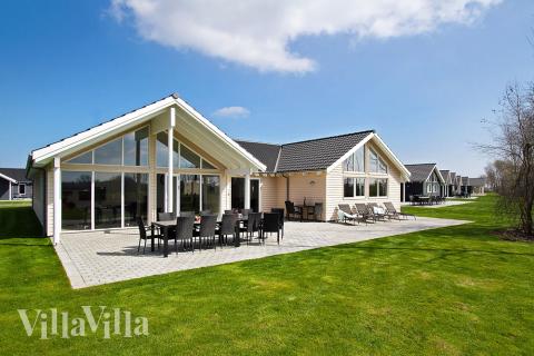 Dieses schöne Poolhaus Nr. 710 mit Platz für 18 Personen liegt in Deutschland