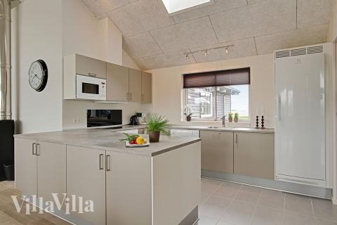 Die Küche in dem Luxusferienhaus Nr. 711 ist so gut ausgestattet, dass man problemlos Mahlzeiten für 16 Personen zubereiten kann.