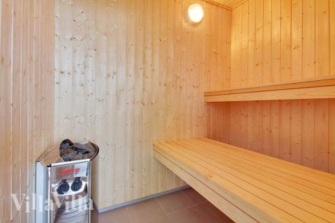 Genießen Sie die heiße Sauna im Luxusferienhaus Nr. 396 für 16 Personen
