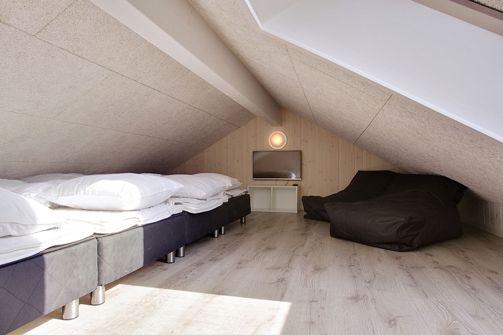 Einige der 16 Schlafgelegenheiten befinden sich im Luxusferienhaus Nr. 713 auf dem ausgebauten Dachboden