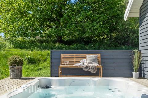 Das Luxusferienhaus Nr. 397 bietet u. a. einen tollen Whirlpool