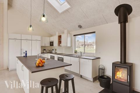 Die Küche in dem Luxusferienhaus Nr. 398 ist so gut ausgestattet, dass man problemlos Mahlzeiten für 22 Personen zubereiten kann.