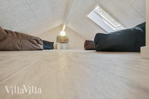 Einige der 24 Schlafgelegenheiten befinden sich im Luxusferienhaus Nr. 406 auf dem ausgebauten Dachboden