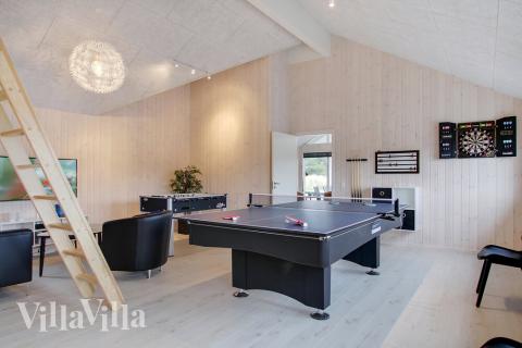 Veranstaltet ein Turnier im Aktivitätsraum, wenn ihr das Ferienhaus Nr. 407 in Westjütland besucht.