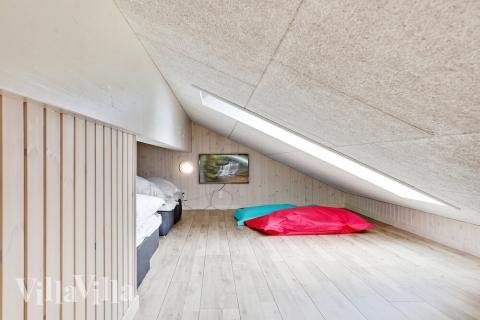 Einige der 18 Schlafgelegenheiten befinden sich im Luxusferienhaus Nr. 408 auf dem ausgebauten Dachboden