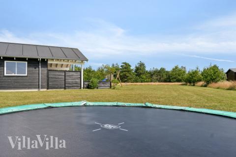 Neben den vielen schönen Stunden, die man im Poolbereich des Hauses verbringen kann, bietet das Luxusferienhaus 408 auch zahlreiche Freizeitangebote im Freien