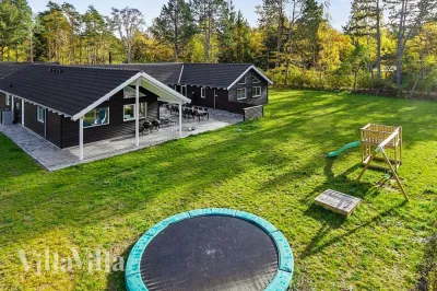 Barrierefreies, rollstuhlgerechtes Luxusferienhaus Nr. 410 mit Pool in Asserbo, Nordseeland – ebenerdig, ohne Türschwellen, Dänemark